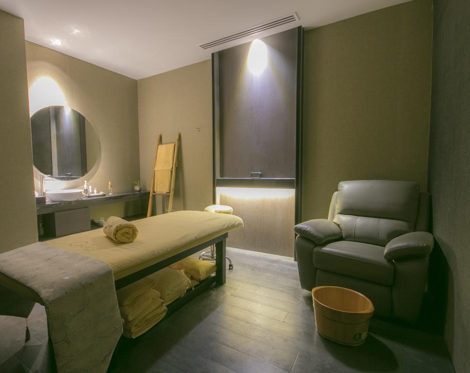 ไอ แอม โฮเทล Hotel Makati City ภายนอก รูปภาพ A treatment room at a spa