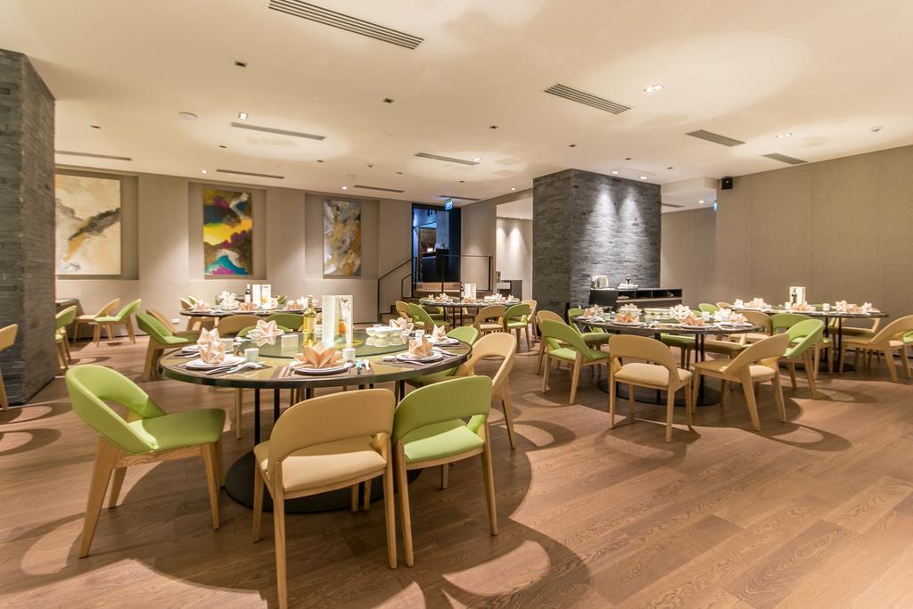 ไอ แอม โฮเทล Hotel Makati City ภายนอก รูปภาพ The interior of the restaurant