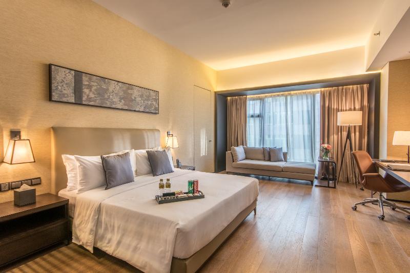 ไอ แอม โฮเทล Hotel Makati City ภายนอก รูปภาพ Deluxe Room