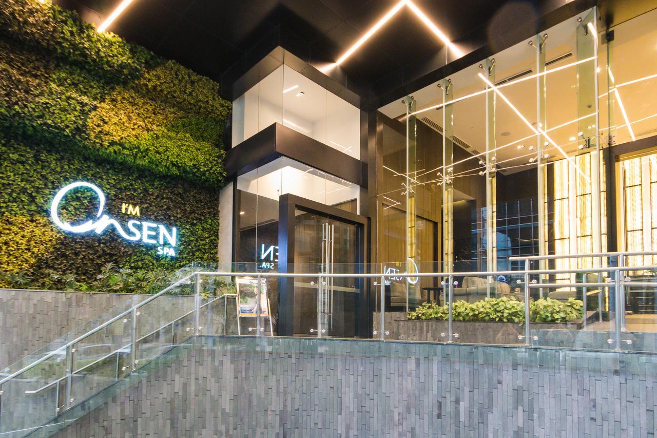 ไอ แอม โฮเทล Hotel Makati City ภายนอก รูปภาพ The entrance of the hotel