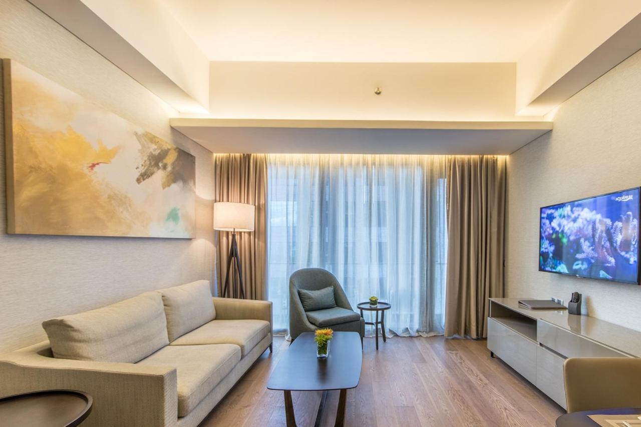 ไอ แอม โฮเทล Hotel Makati City ภายนอก รูปภาพ Living room